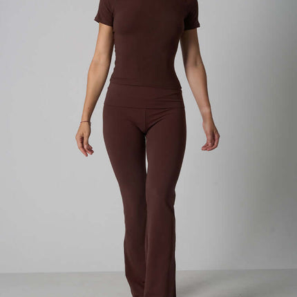 Casual Fit Cotton Jersey Yoga Set featuring a short sleeve crop top and high-waist long flare pants, stylish and comfortable.