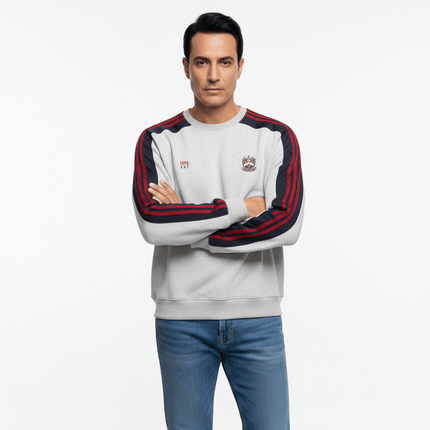 National Trend Retro Stripe Loose Shirt with bold stripes and relaxed fit, perfect for casual wear.