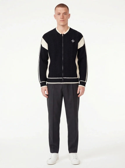 Essential Apparel by Grozavu - Lifestyle Perspective (Pos 1)