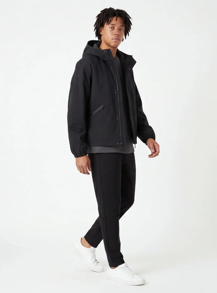 Abbigliamento Esclusivo – con Texture Fine e Dettagli Raffinati