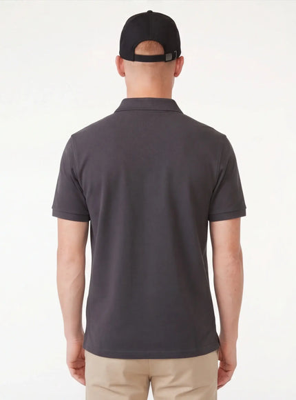 Model wearing golf rope cap by Grozavu