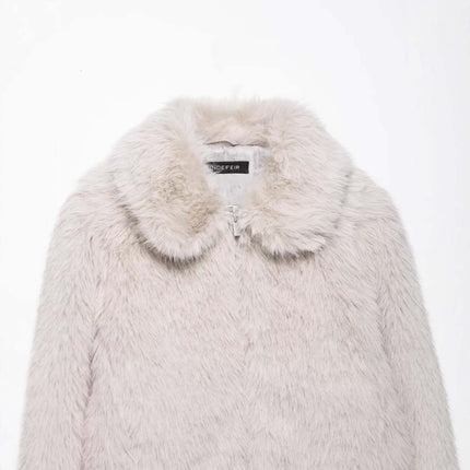 Faux Fur Zipper Coat – Elegant Fit featuring a plush fur-effect finish and classic white color.