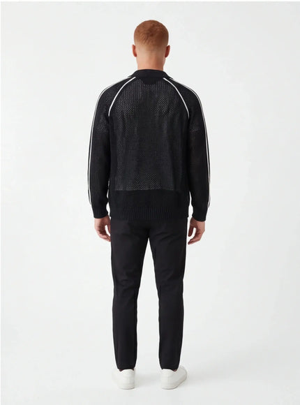 Ropa Minimalista – con un Acabado Mate para un Look Sofisticado