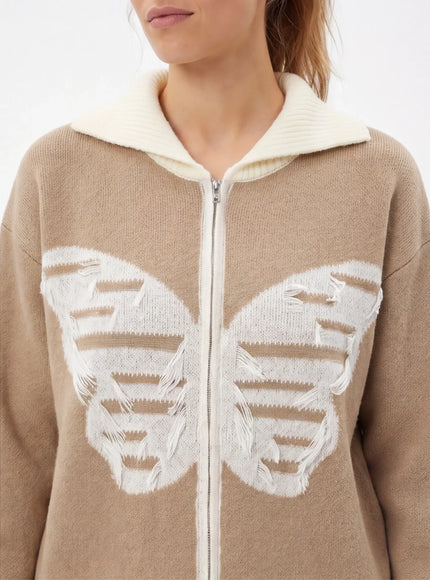 Exclusive Jacket by Grozavu - Lifestyle Perspective (Pos 3)