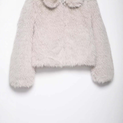 Faux Fur Zipper Coat – Elegant Fit featuring a luxurious soft faux fur texture in classic white color.