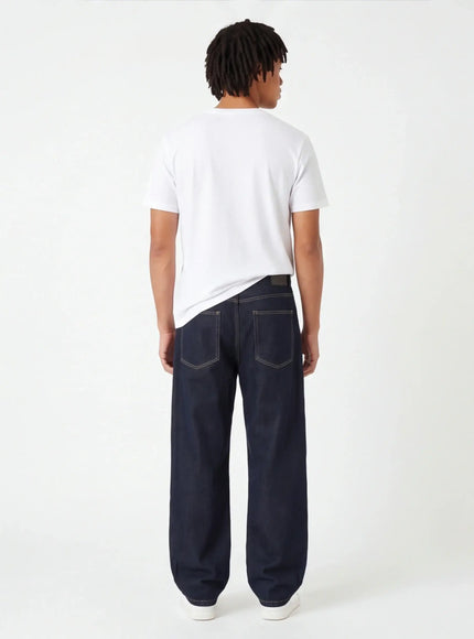 Structured Jeans – from Sustainable Material with Architectural Design
