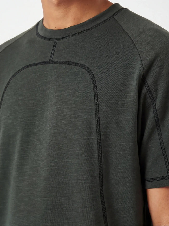 Flawless T-Shirt – with Fine Texture with Streetwear Attitude
