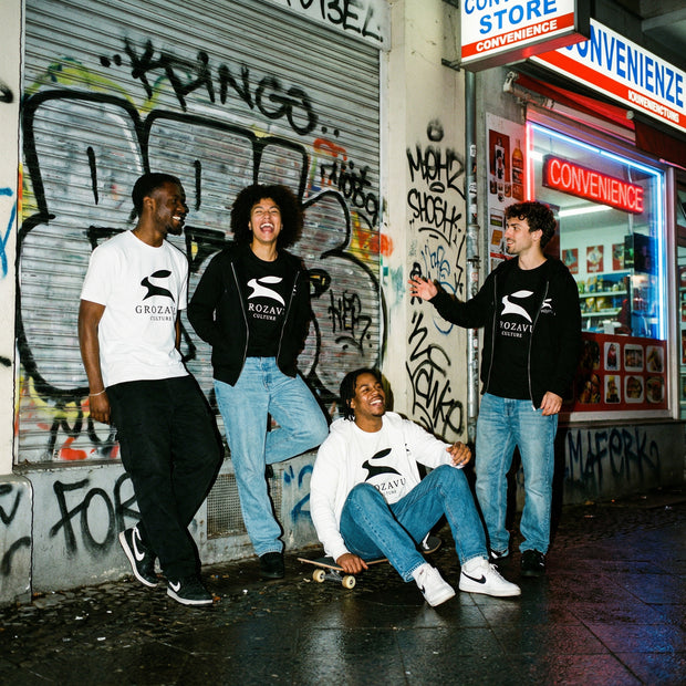 <h2><span style="text-decoration:underline"><strong>GROZAVU ORIGINALS</strong></span></h2>