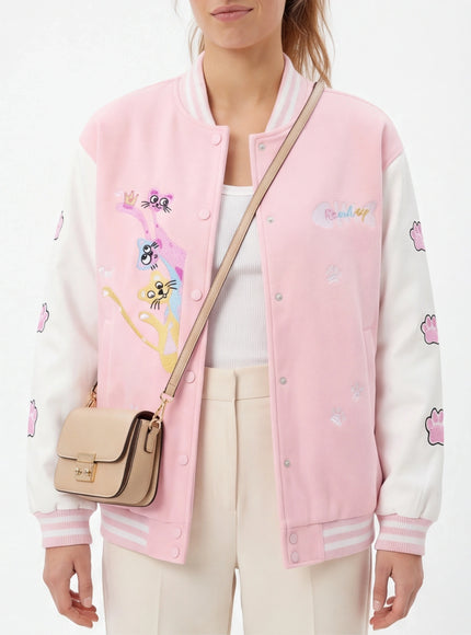 Model wearing Pink color block fun peek by Grozavu