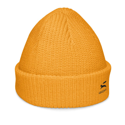 Grozavu beanie in vibrant orange color, featuring a snug fit and ribbed knit style for warmth.
