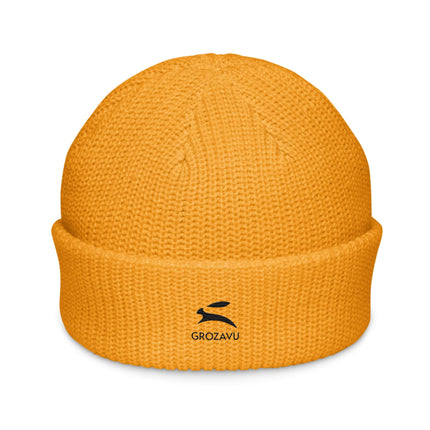 Grozavu beanie in vibrant yellow color featuring a ribbed knit and logo detail.