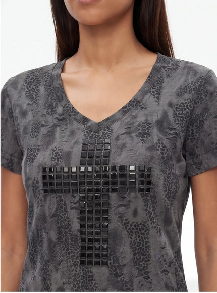 Iconic T-Shirt by Grozavu - Detail Angle (Pos 8)
