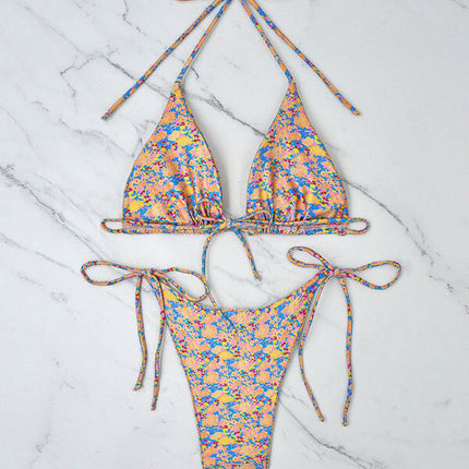 Small floral lace-up bikini beach sexy split swimsuit at €19.99