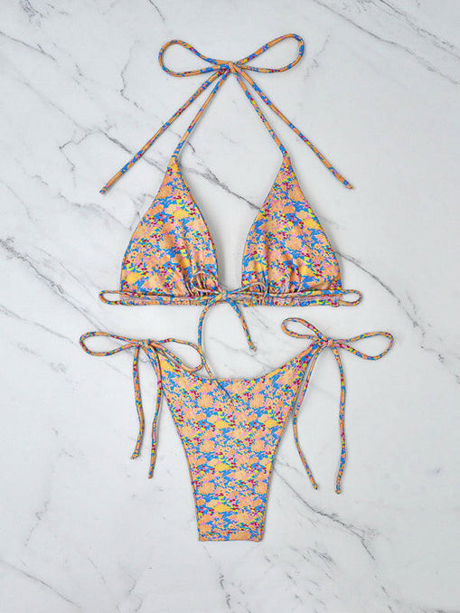 Small floral lace-up bikini beach sexy split swimsuit at €19.99