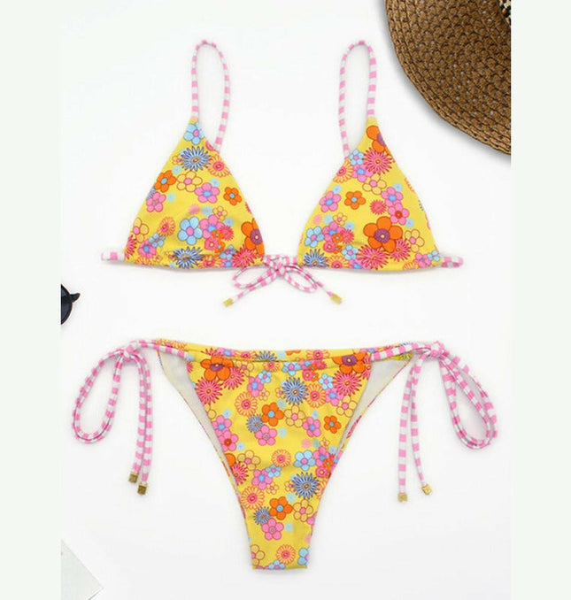 New fashionable holiday floral print strap triangle backless bikini at €22.99