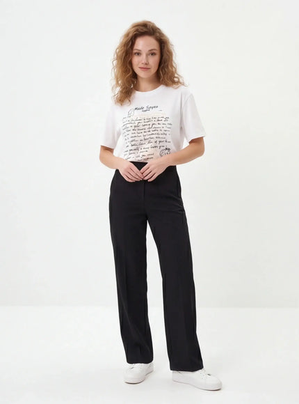 Abbigliamento Essenziale – con Texture Premium per una Libertà Totale di Movimento