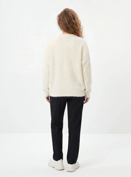 Comfortable Crewneck – with a Silk-Like Touch in Limited Edition