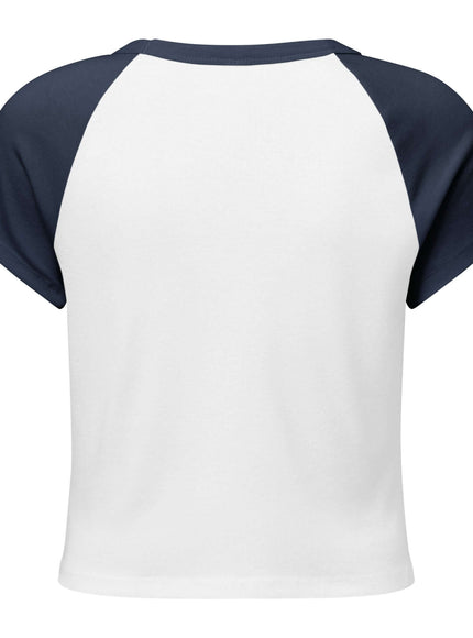 Minimalist Crop Top by Grozavu - Urban Profile (Pos 8)