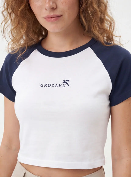Crop Top Minimalista – in Tessuto Denso in Edizione Limitata
