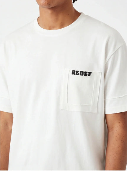 Abbigliamento Iconico – in Tessuto Traspirante per una Presenza Forte