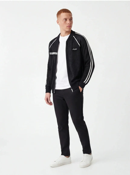 Ropa Minimalista – con un Acabado Mate para un Look Sofisticado