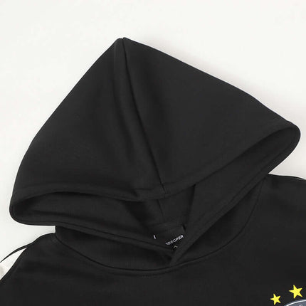 Close-up of the hood of an Oversized Hooded Sweatshirt – Loose Fit in black, showcasing the soft fabric and design.