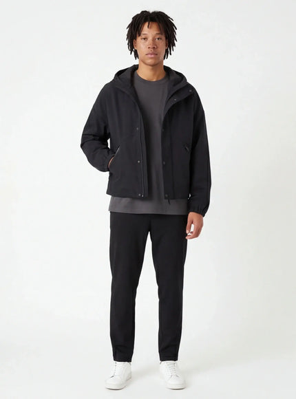 Abbigliamento Esclusivo – con Texture Fine e Dettagli Raffinati