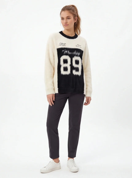 Supreme Crewneck by Grozavu - Modern Silhouette (Pos 12)