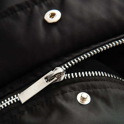 Close-up of the zipper detail on the Retro Flight Jacket – Oversized, showcasing quality craftsmanship and design.