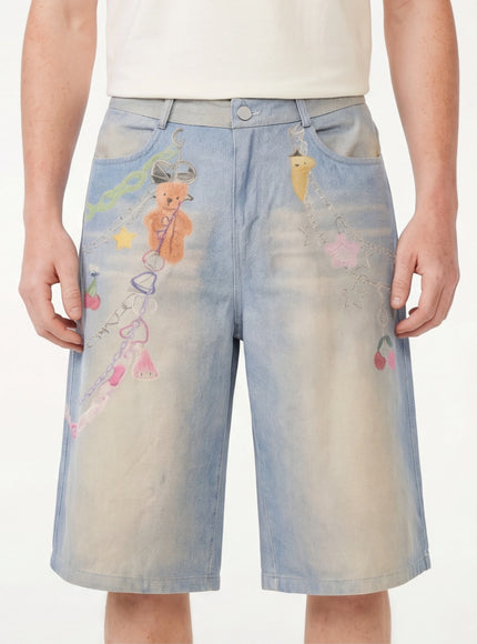 Model wearing Blue cartoon chain print wide shorts by Grozavu