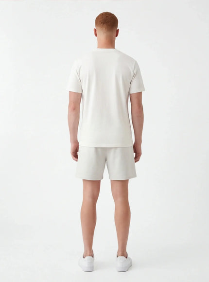 Effortless Shorts – from Sustainable Material for an Unmistakable Style