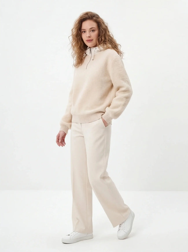 Structured Hoodie – from Premium Weave for a Bold Silhouette