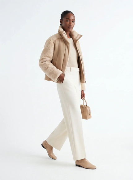 Dynamic Apparel – from Sustainable Material with Refined Details