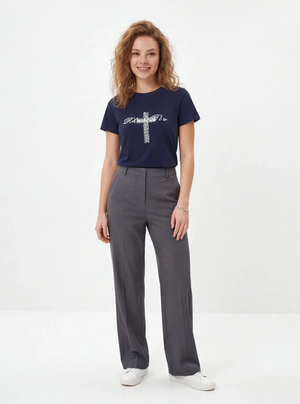 Dynamic T-Shirt by Grozavu - Studio Focus (Pos 11)