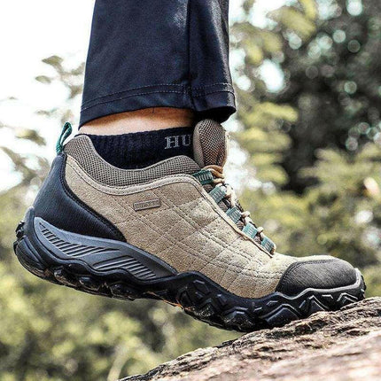 Conquer the Outdoors with Grozavushop New Arrival Leather Hiking Shoes at €55.99