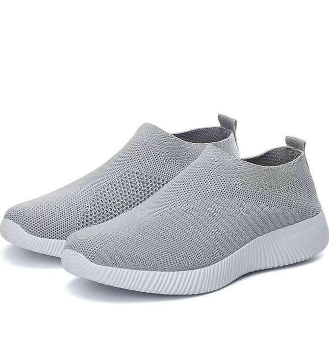 High-Quality Vulcanized Women's Sneakers: Comfortable Slip-On Flats for Walking at €21.99