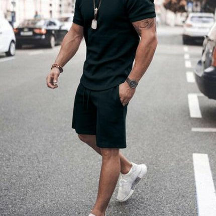 New Men's Casual Solid Color Short Sleeve Shorts Two-Piece Set at €40.99