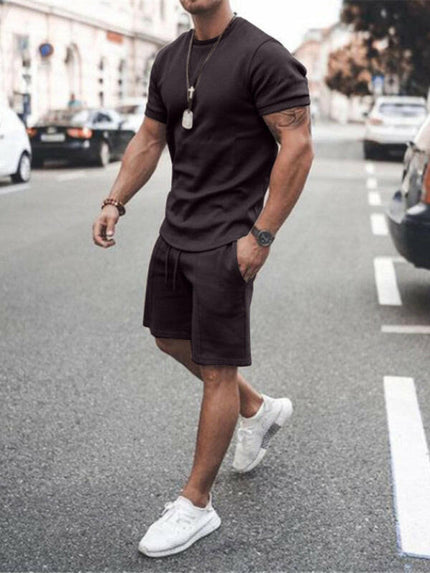 New Men's Casual Solid Color Short Sleeve Shorts Two-Piece Set at €40.99