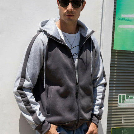 Men's casual contrasting color zipper cardigan hooded sweatshirt at €35.99