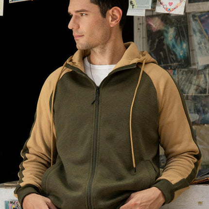 Men's casual contrasting color zipper cardigan hooded sweatshirt at €35.99