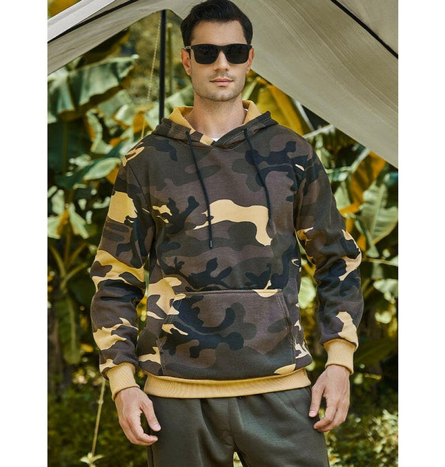 Men's casual camouflage print fashion hooded sweatshirt at €37.99