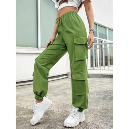 Women's Solid Color Sportswear Essential Cargo Pants at €58.99