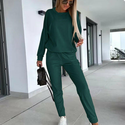 Women's gold velvet sports pants and sweatshirt two-piece set at €64.99