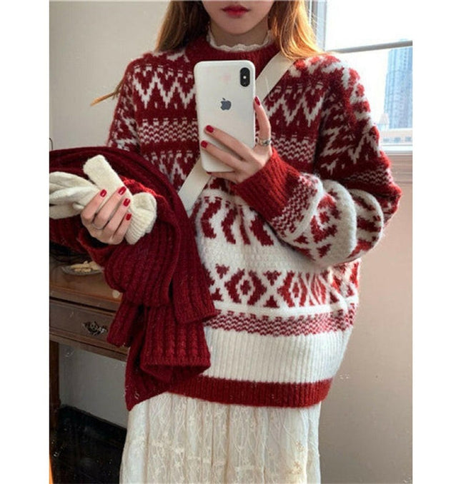 Women's new Christmas and New Year geometric pattern round neck pullover sweater at €51.99