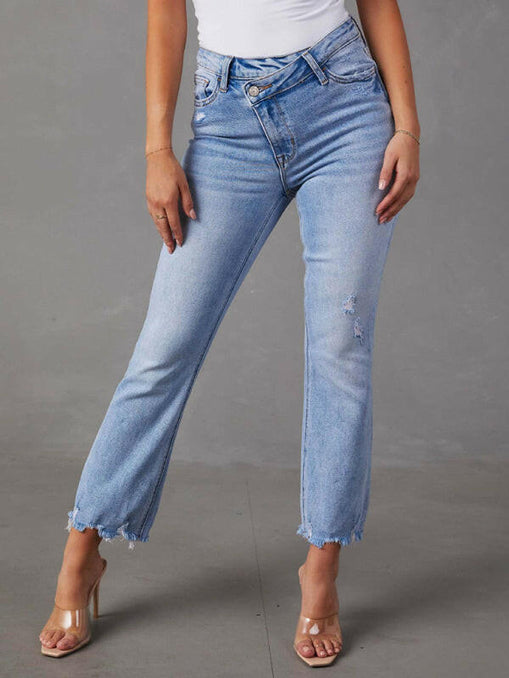 Women's new style simple ripped light color casual jeans at €44.99