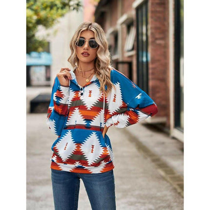 New geometric pattern long-sleeved loose hooded button pocket sweater at €48.99