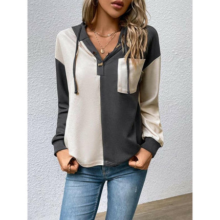 New women's long-sleeved contrast color hooded sweater at €41.99