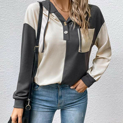 New women's long-sleeved contrast color hooded sweater at €41.99