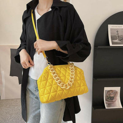 Thick Chain Handbag at €52.99