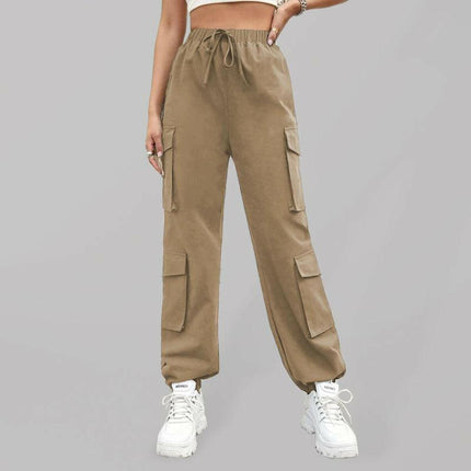 Women's Solid Color Sportswear Essential Cargo Pants at €58.99